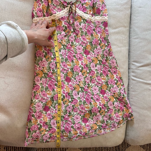 Pink floral mini dress - Picture 5 of 5
